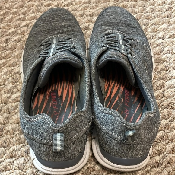 Skechers Size 6 Women’s Grey Memory Foam Sneakers - Picture 7 of 7